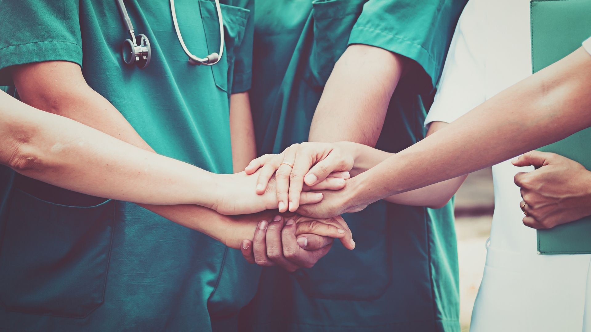 Nursing Healthcare Online Bachelor Career Guide - featured image