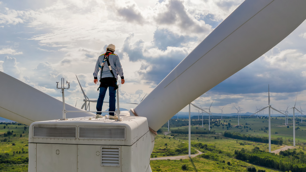 wind turbine tech