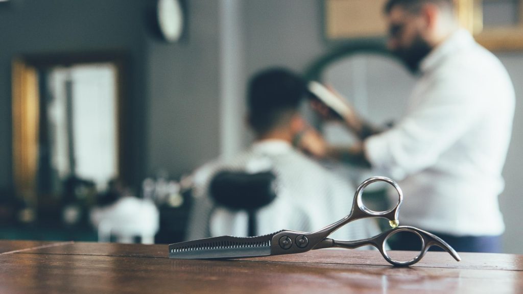 Online Associates in Cosmetology Business