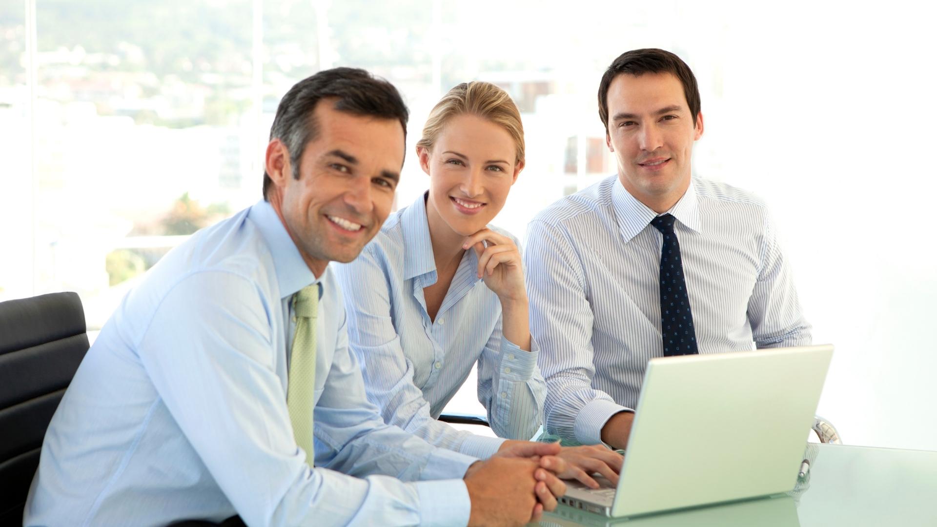 online associates in business administration - featured image