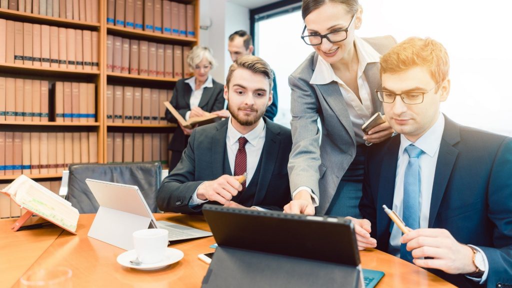 Online Associates in Paralegal