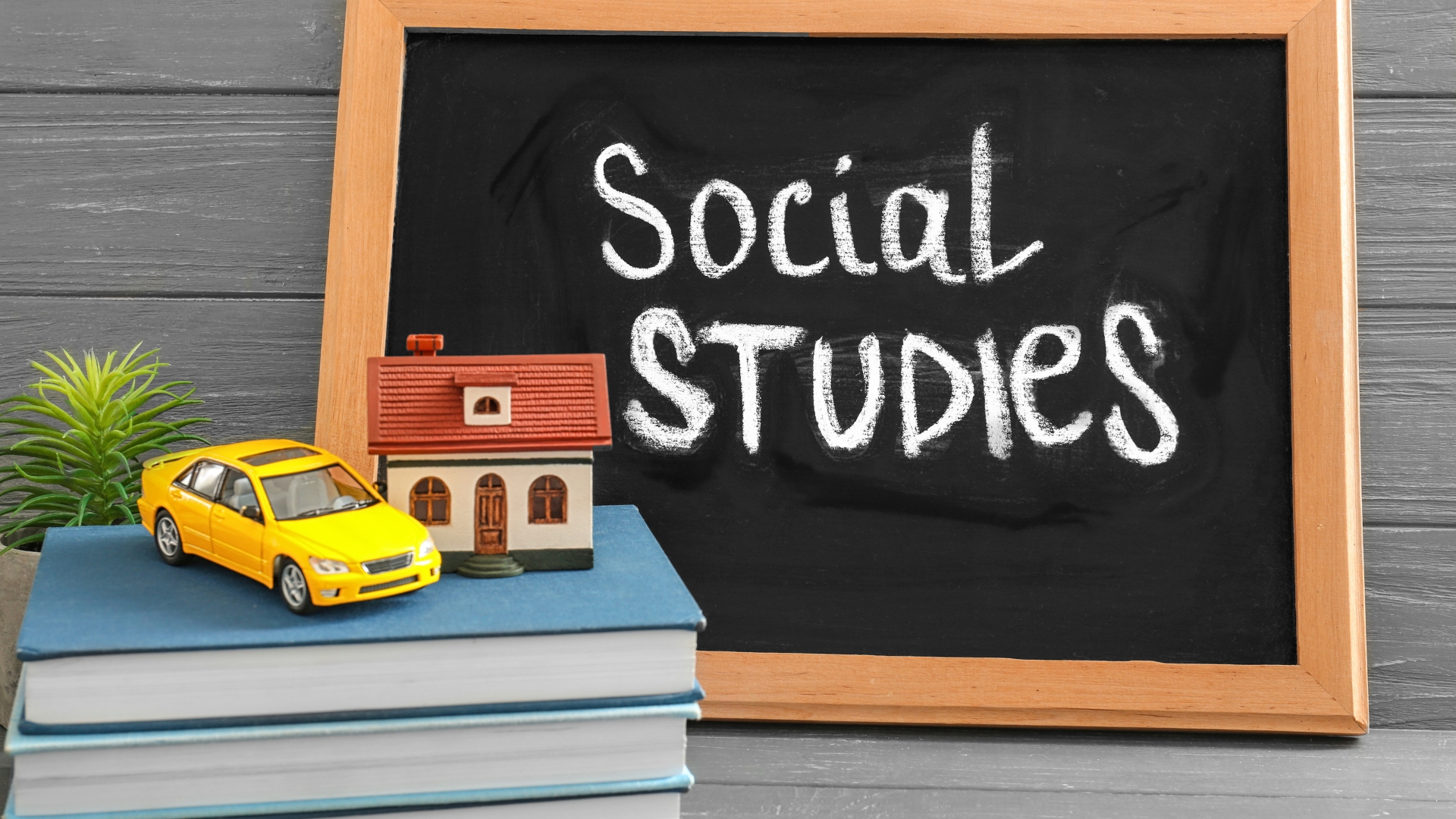 Online Bachelor's in Social Studies Education - featured image
